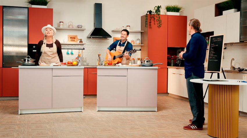 Виктория Макарская и Антон Макарский в программе «Фирменный рецепт» Федора Емельяненко. Фото © пресс-служба Пятого канала